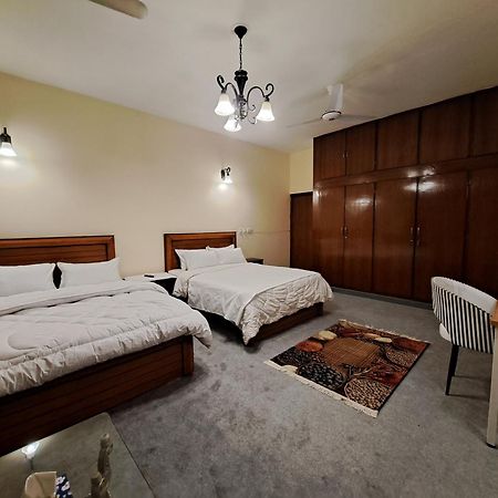 Laca Sa Lodge Opp Canturus Mall 이슬라마바드 외부 사진